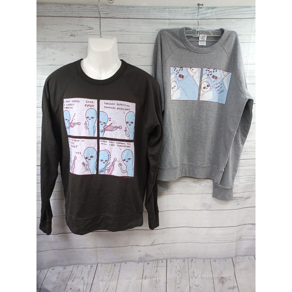 Lot Of 2 Mens Strange Planet T-Shirts Black & Gray Sz L